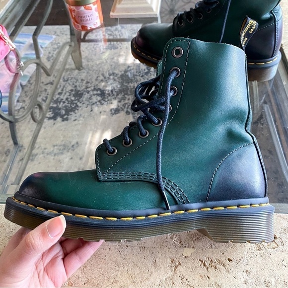 Dr. Martens Boot 1460 Pascal Leather Gradient Green Antique Temperley 6 GUC - Picture 8 of 13